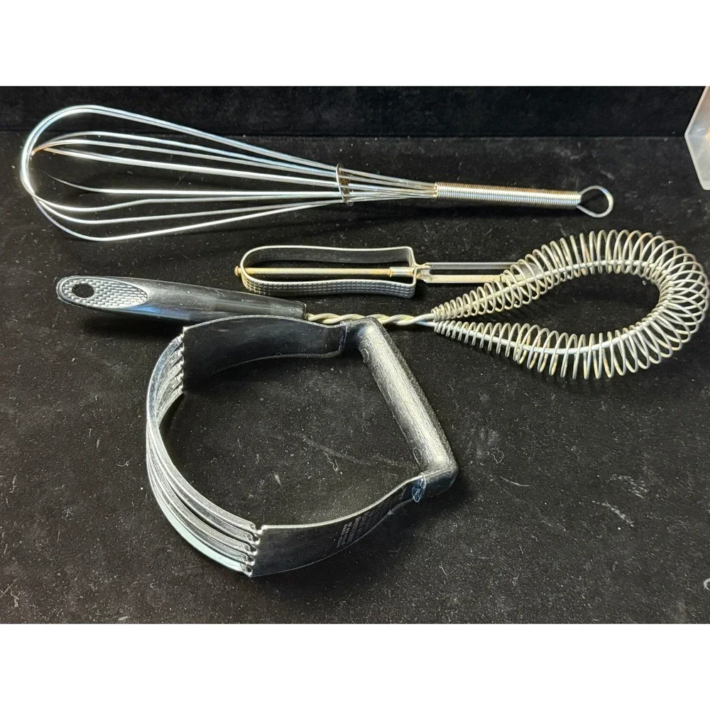 Vintage Ekco Dough Blender Nee Action Peeler and Whisk, Kitchen Utensil Lot 4pc